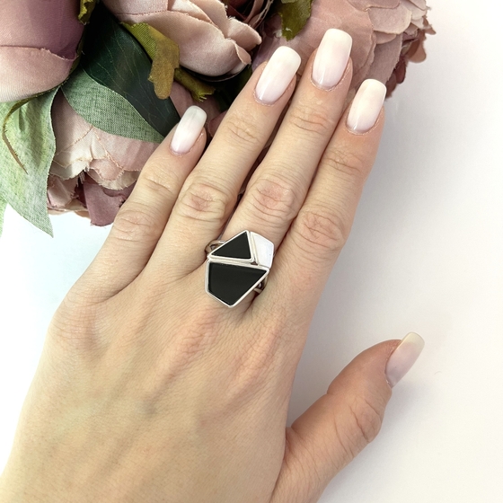 Silver ring with onyx