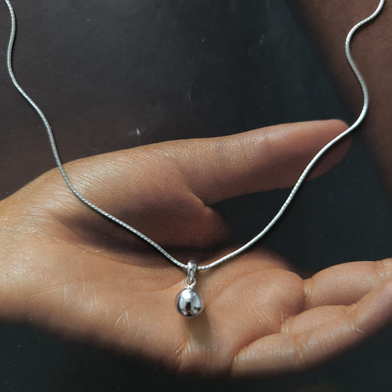 Silver pendant without stones