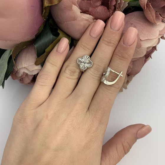 Срібні сережки без каменів