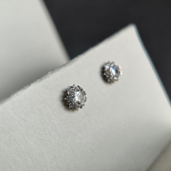 Срібні сережки з фіанітами