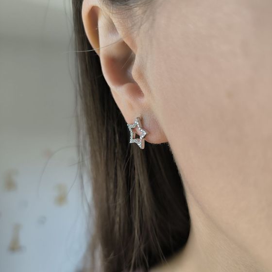 Срібні сережки з фіанітами