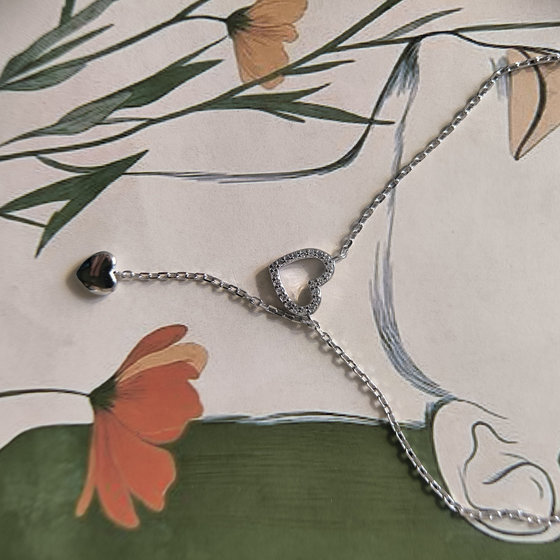 Silver necklace with cubic zirconia