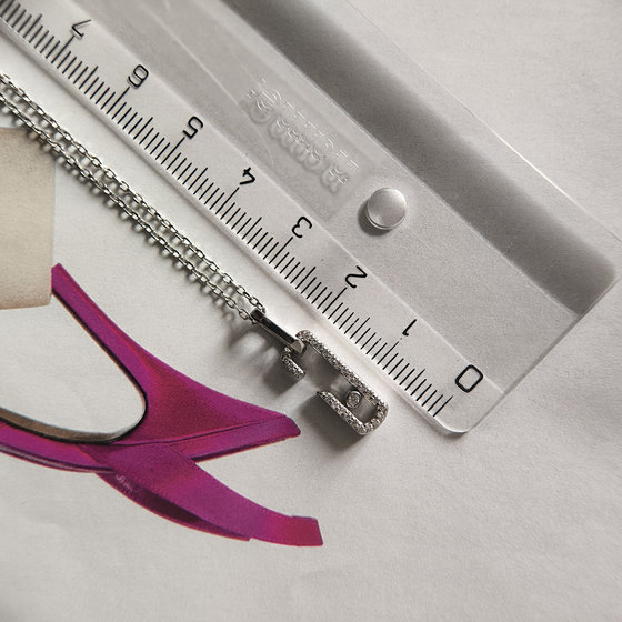 Silver necklace with cubic zirconia