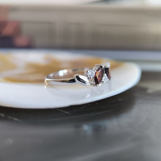 Silver ring with garnet