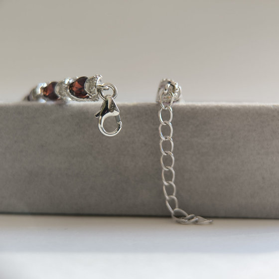 Срібний браслет з гранатом 12.077ct