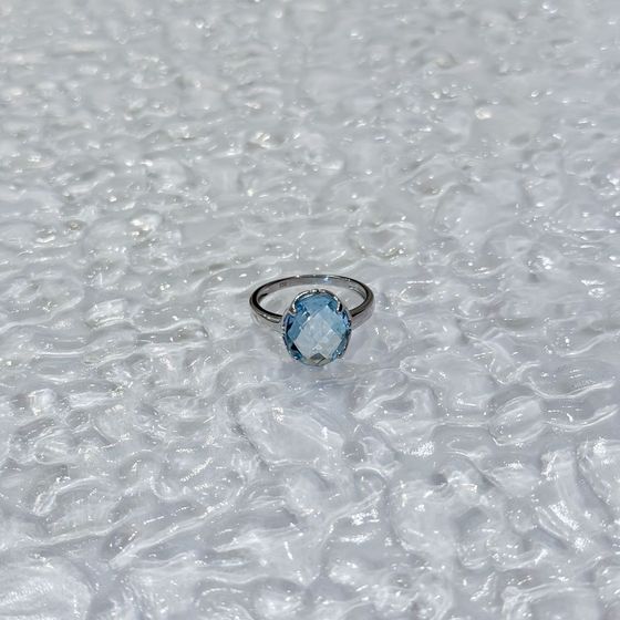 Срібна каблучка з топазом 5,442 карата