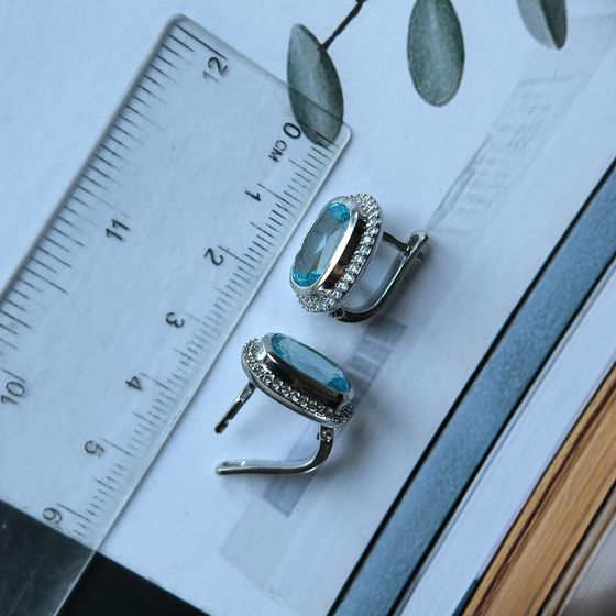 Серебряные серьги с топазом 10.17ct