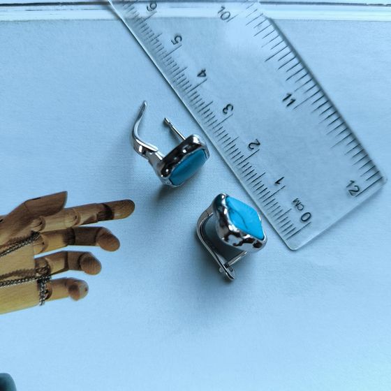 Срібні сережки з бірюзою