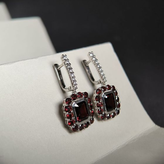 Серебряные серьги с гранатом 10.49ct