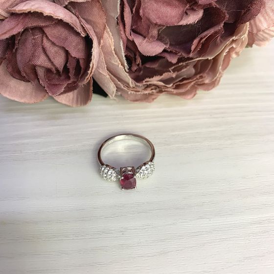 Срібна каблучка з рубіном 1.865ct