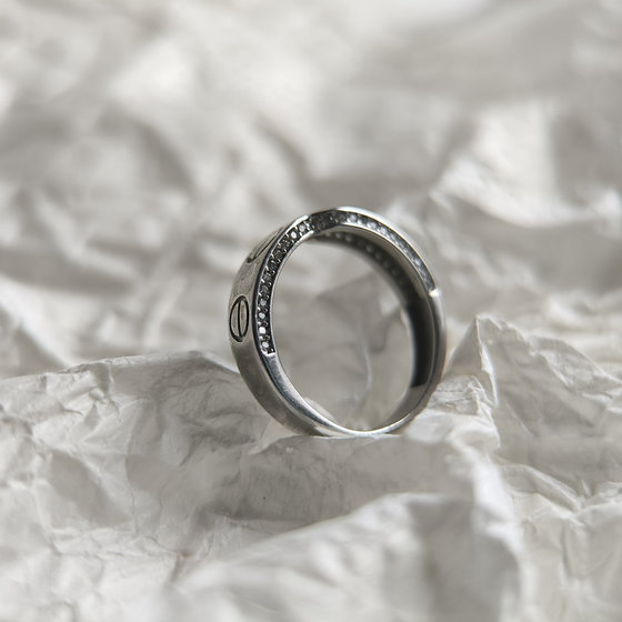 Silver ring with cubic zirconia