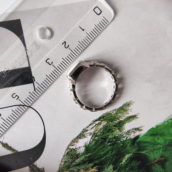 Срібне кільце з опалом 0,5 карата