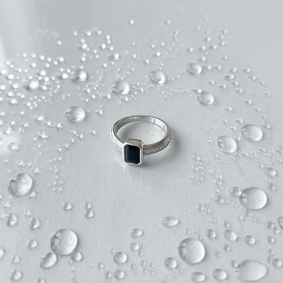 Серебряное кольцо с сапфиром 1.47ct