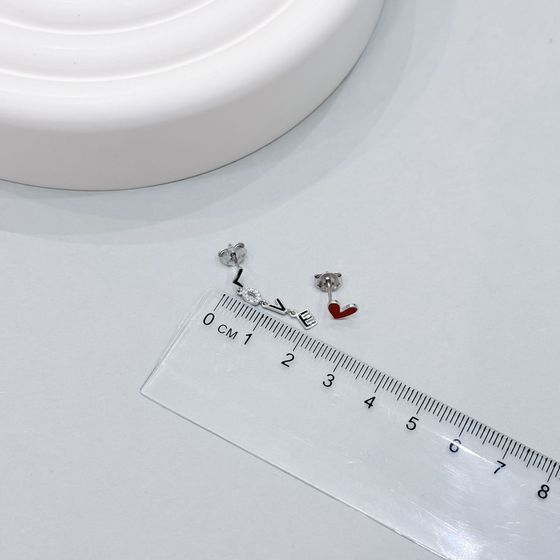 Серебряные серьги с емаллю