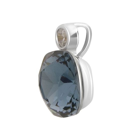 Silver pendant with phianites