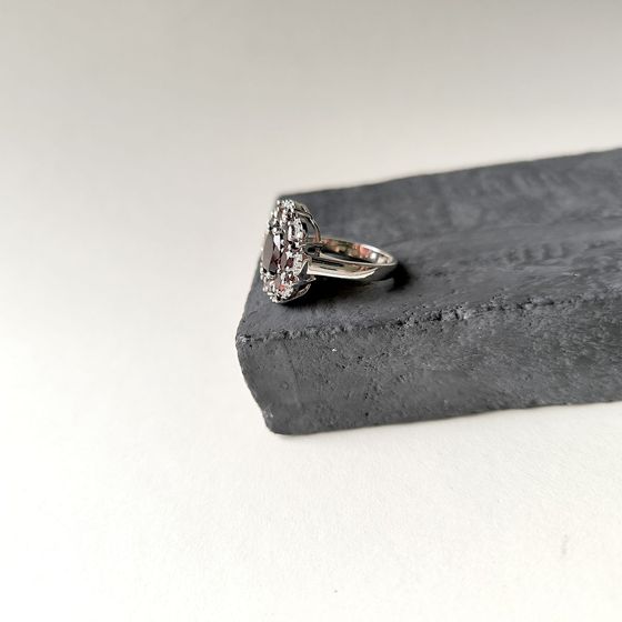 Серебряное кольцо с гранатом 4.589ct