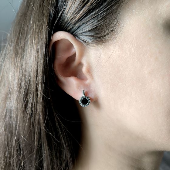 Срібні сережки з оніксом