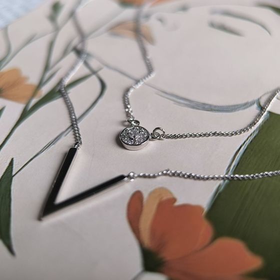 Срібне кольє з фіанітами