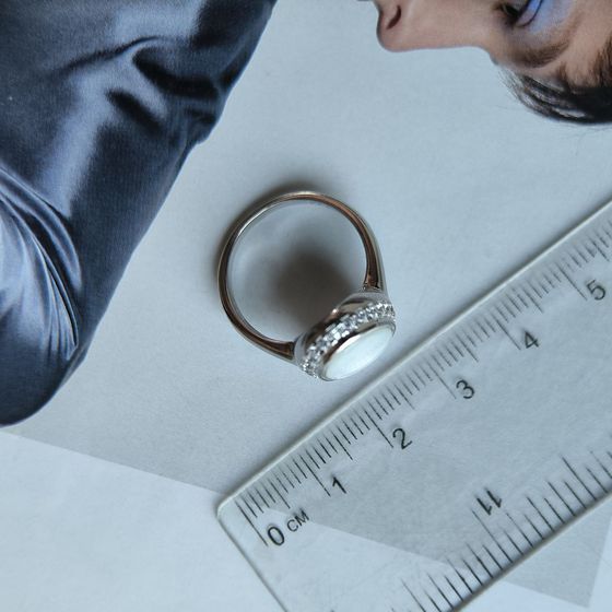 Silver ring with mother-of-pearl, phyanites