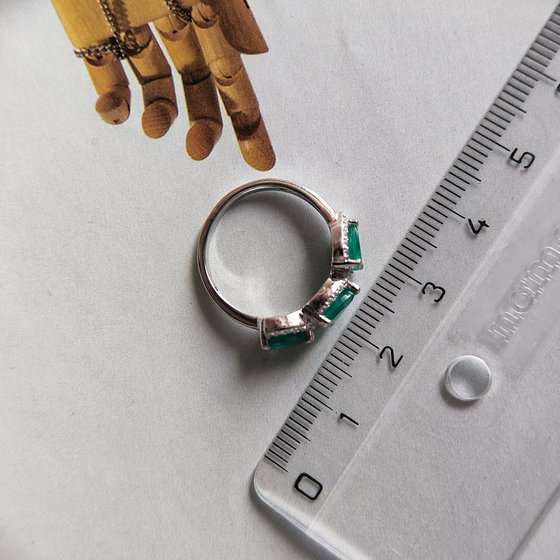 Срібне кільце з агатом 1,48 карата