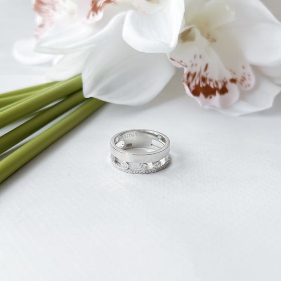 Silver Ring with Fianites