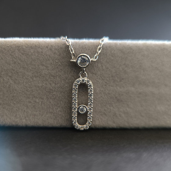 Silver bracelet with cubic zirconia