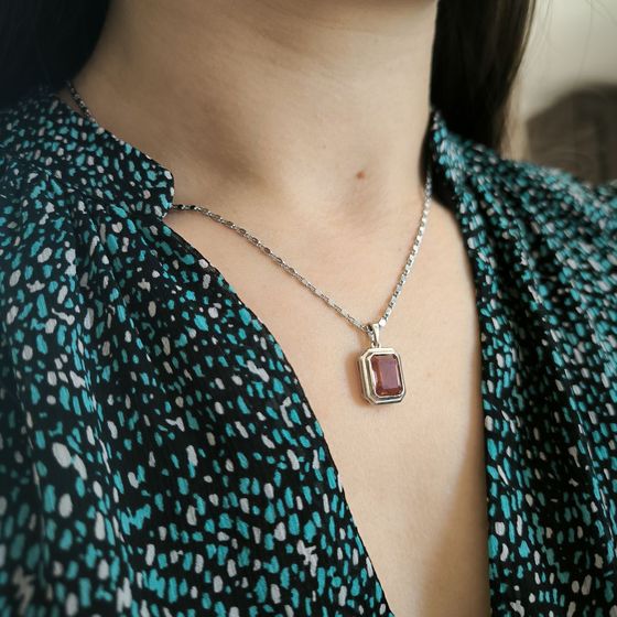 Срібна підвіска з султанітом 3.275ct