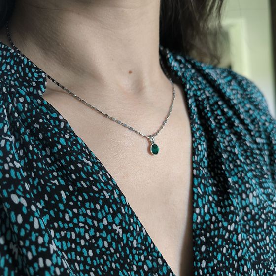 Silver pendant with phianites