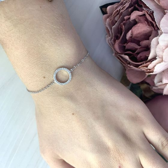 Silver bracelet with phianites