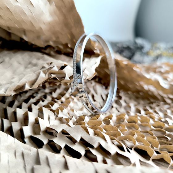 Silver bracelet with phianites