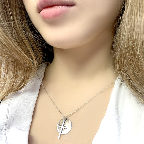 Silver necklace without stones