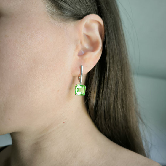 Серебряные серьги с хризолітом 8.505ct