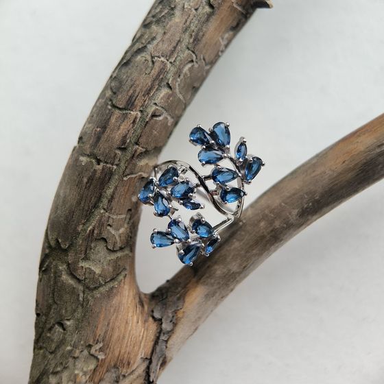 Серебряное кольцо с сапфиром nano 2.37ct
