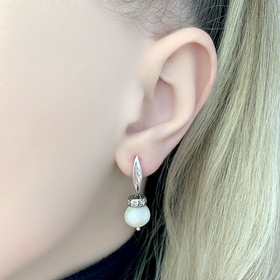 Срібні сережки з перлами