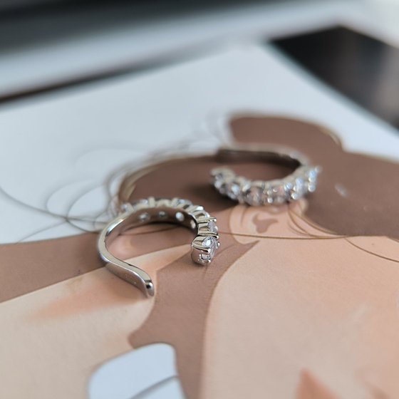 Срібні сережки з фіанітами