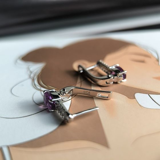 Срібні сережки з александритом 2,48 карата