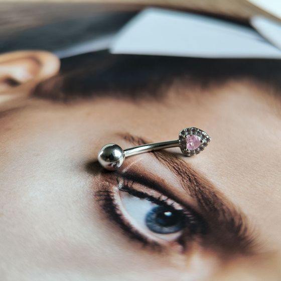 Silver piercing with phianites