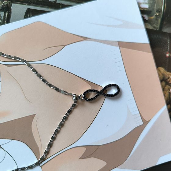 Срібна підвіска з фіанітами