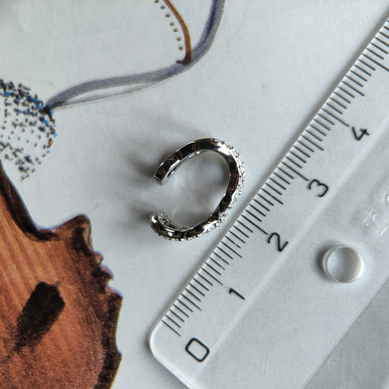 Silver earrings with cubic zirconia