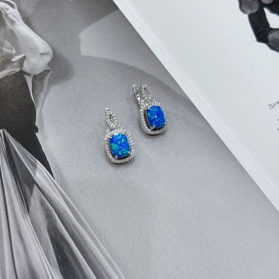 Silver earrings with opal 3.92ct