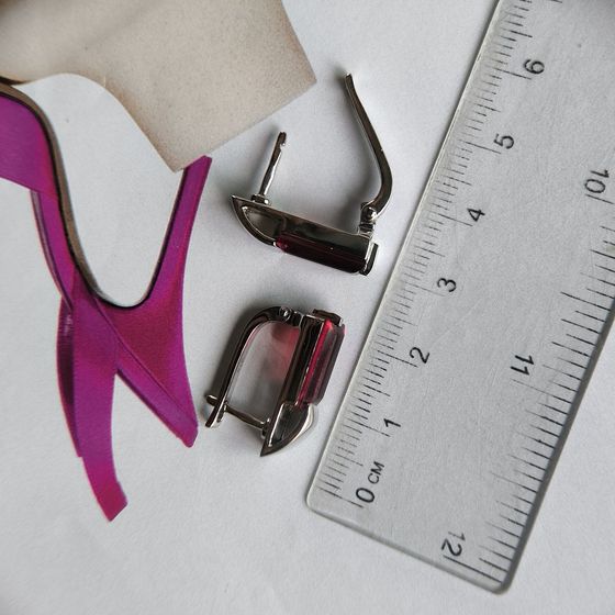 Silver earrings with garnet nano 4.351ct