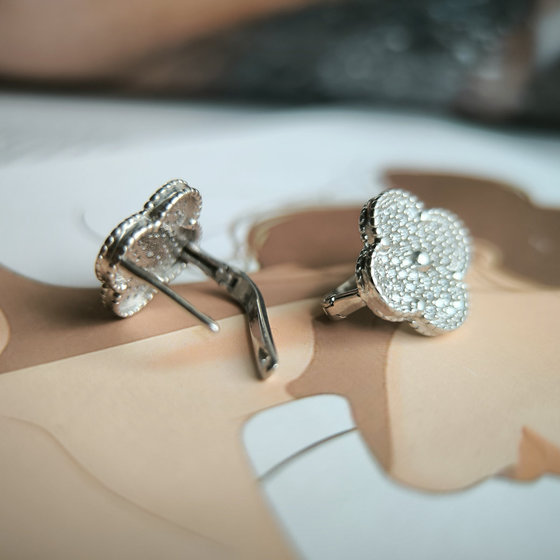 Silver earrings with cubic zirconia