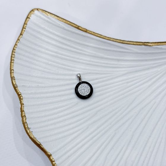 Silver pendant with ceramics, phianites
