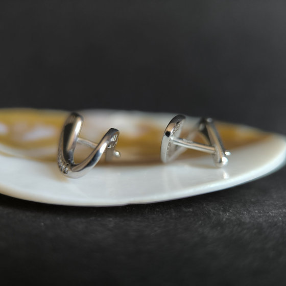 Срібні сережки з фіанітами