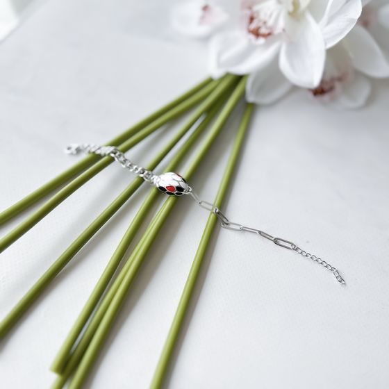 Silver bracelet with yemallu