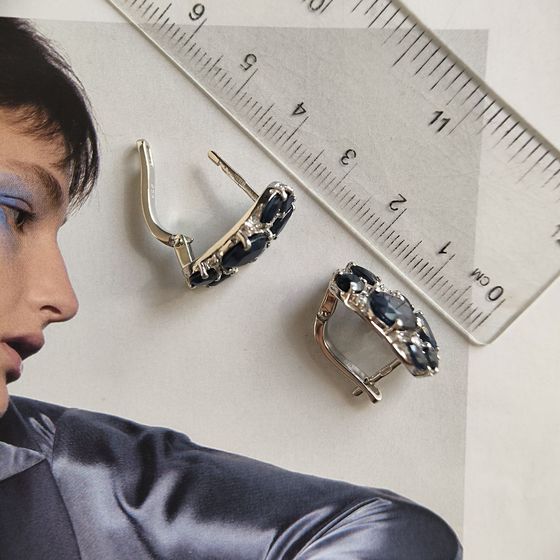 Срібні сережки з сапфіром 7.608ct, фіанітами