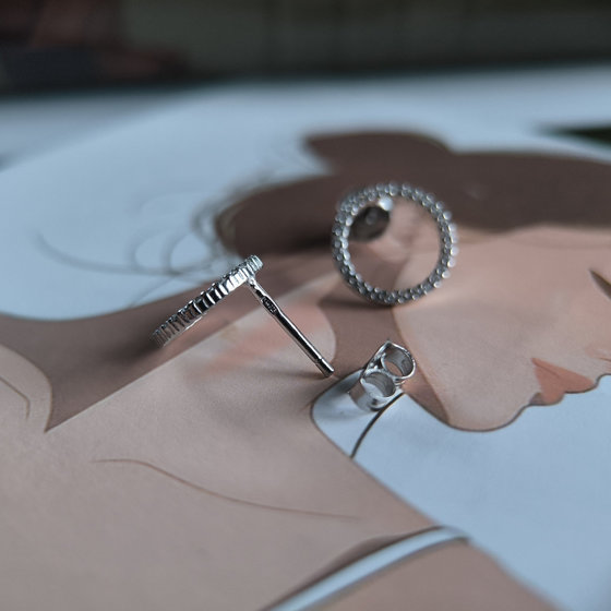 Серебряные серьги с фианитами