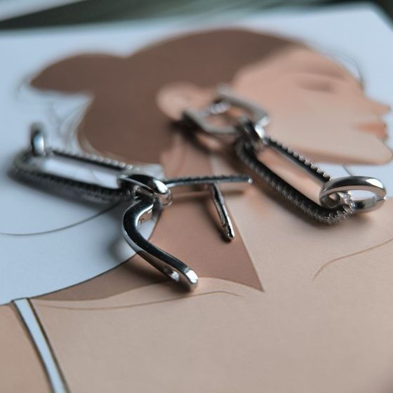 Срібні сережки з фіанітами