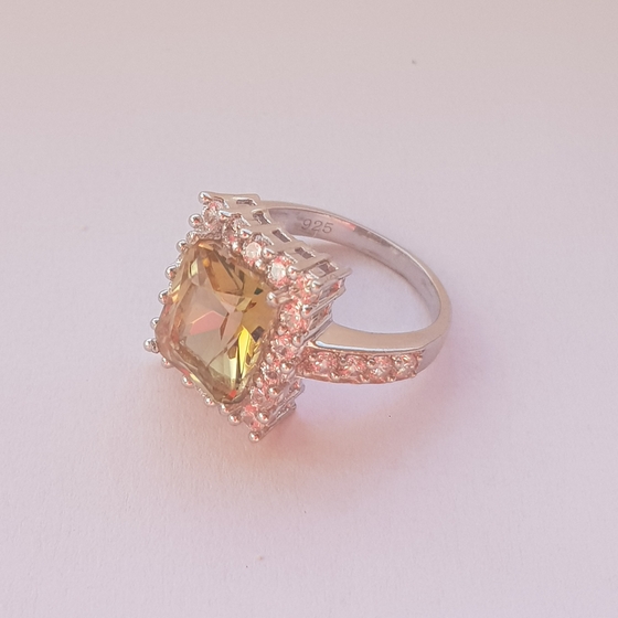 Срібна каблучка з цитрином nano 4.18ct