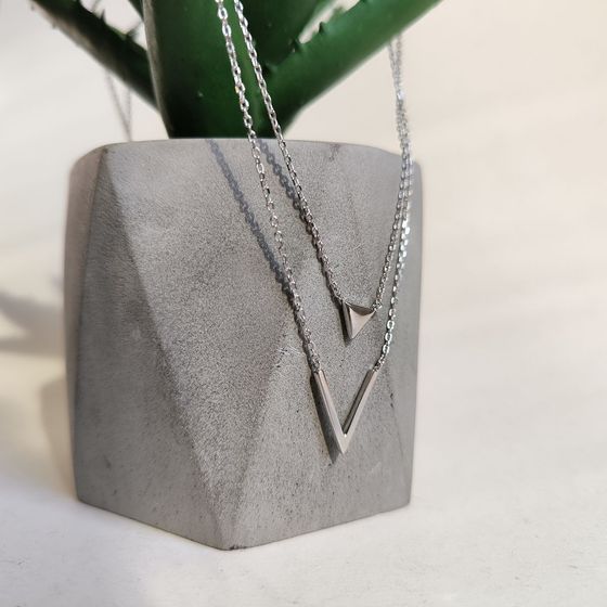 Silver necklace without stones
